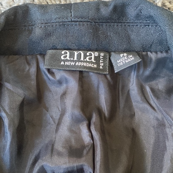 ANA Black Blazer Size PS - Picture 6 of 9
